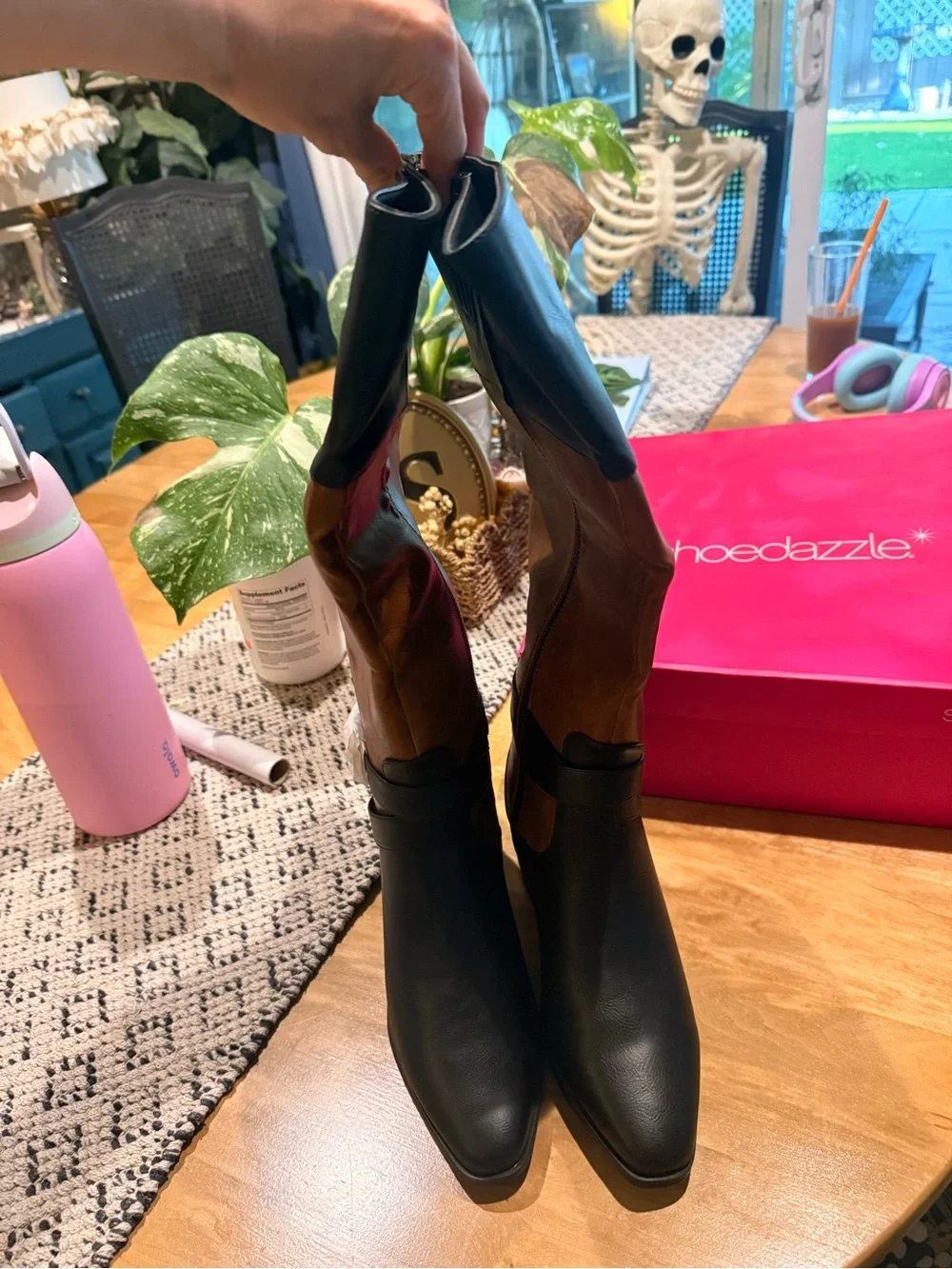 Shoe Dazzle sleek two